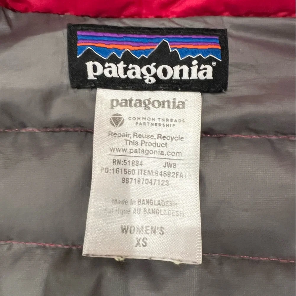 Patagonia Women's Down Sweater Jacket - Picture 4 of 7